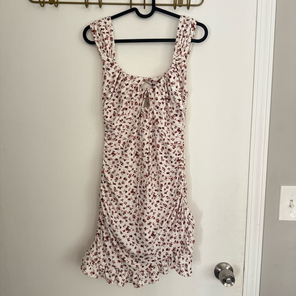 Urban Outfitters Brand New Floral Mini Dress Size M